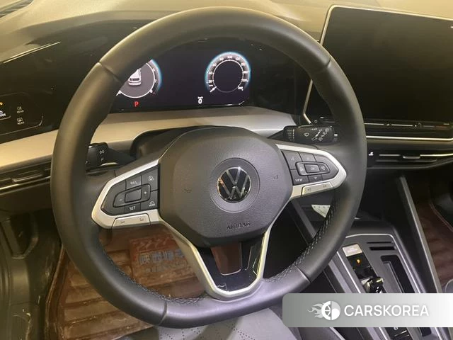 Volkswagen Golf 2025 Белый из Китая, фото 6