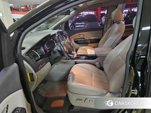 Kia All New Carnival id 4684613 из Кореи 15