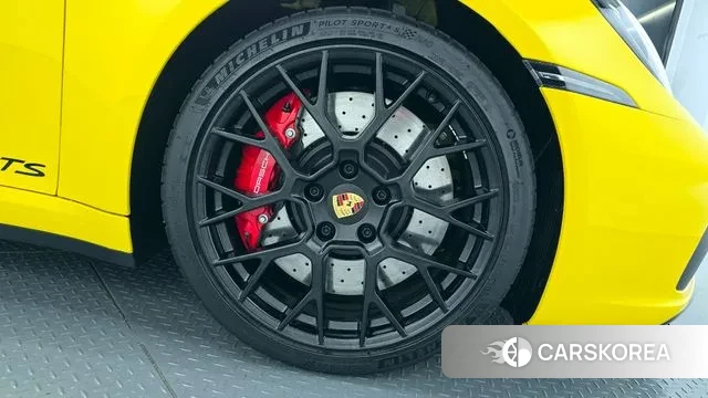 Porsche 911(992) id 3246659 из Кореи 15