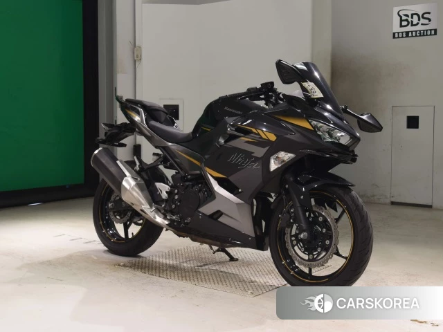 Kawasaki NINJA 400 2021 из Японии, фото 5