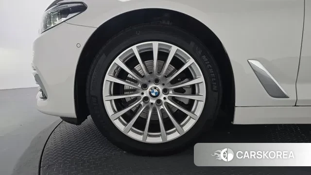 BMW 5 Series (G30) id 3044900 из Кореи 15