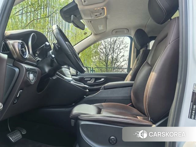 Mercedes-Benz V-class id 4300410 из Китая 18