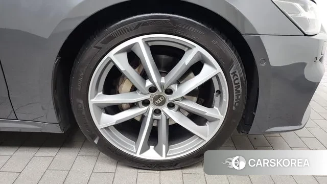 Audi A7 (4K) id 3482762 из Кореи 15