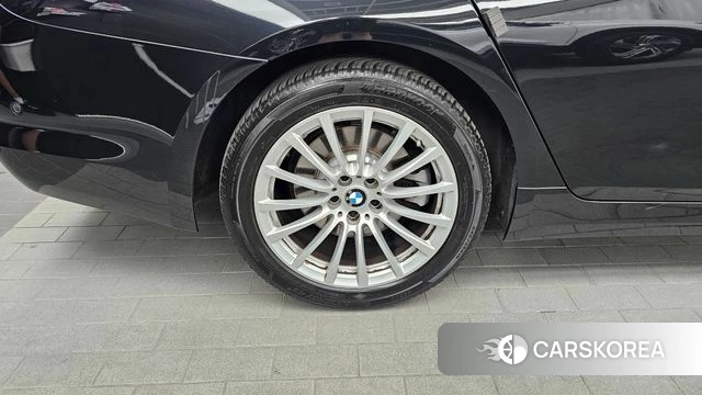 BMW 5 Series (G30) id 4416856 из Кореи 28