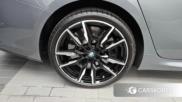 BMW 8 Series (G15) id 4645000 из Кореи 29