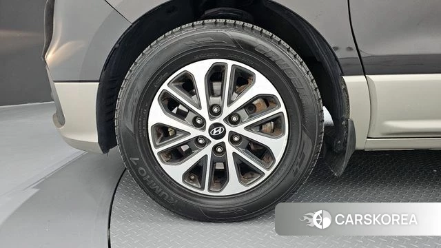 Hyundai The New Grand Starex id 4225716 из Кореи 29