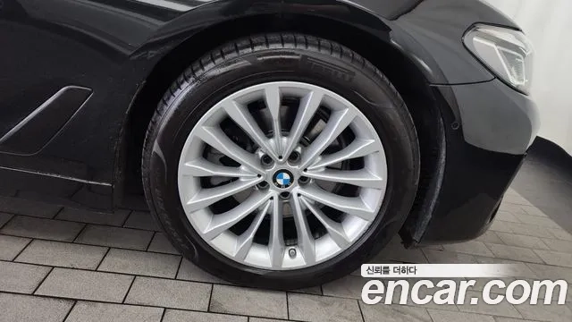 BMW 5 Series (G30) id 2880667 из Кореи 15