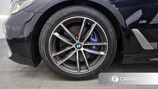 BMW 5 Series (G30) id 3865715 из Кореи 15