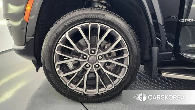 Jeep Grand Cherokee (WL) id 3851373 из Кореи 15