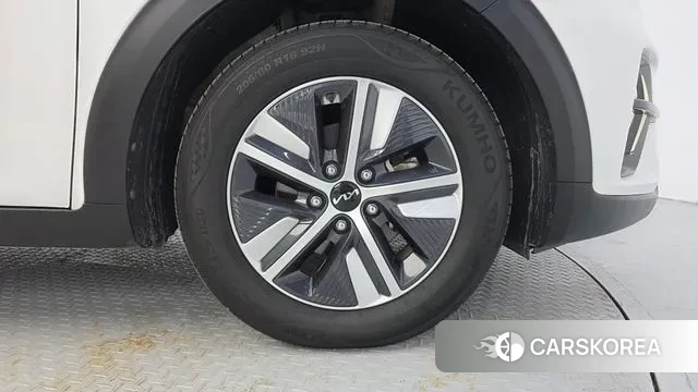 Kia The New Niro id 3432930 из Кореи 15