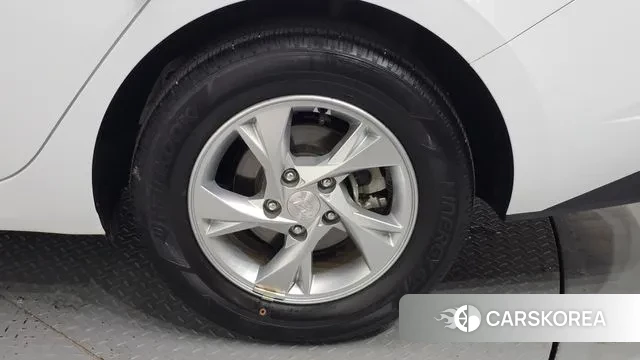 Hyundai Avante (CN7) id 3639962 из Кореи 15