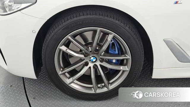 BMW 5 Series (G30) id 4331599 из Кореи 15