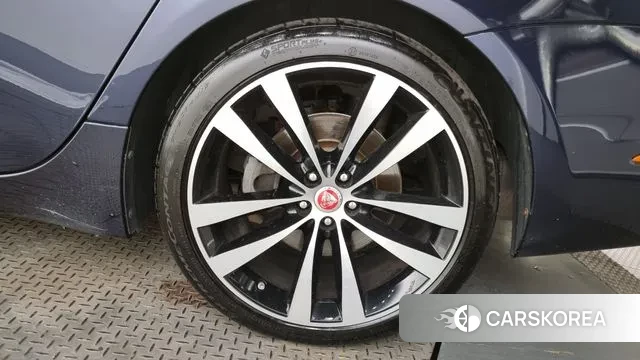 Jaguar All New XJ id 3004450 из Кореи 15