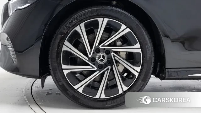 Mercedes-Benz E-Class W214 id 3590647 из Кореи 15