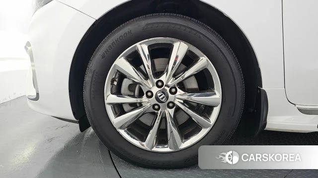 Kia The New Carnival id 4638107 из Кореи 15