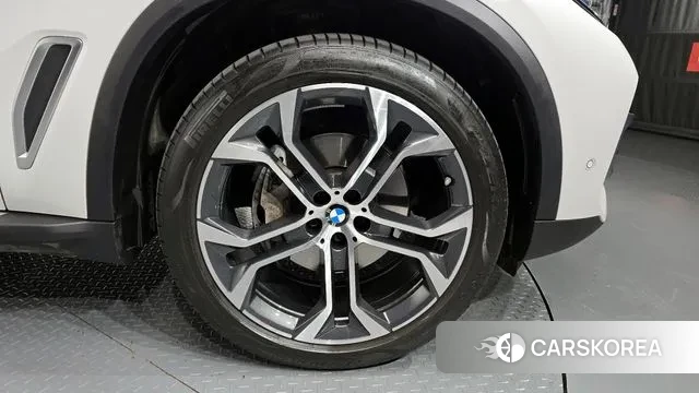 BMW X5 (G05) id 3740231 из Кореи 15