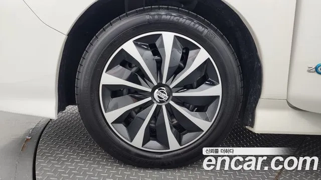 Nissan Leaf (ZE1) id 2912637 из Кореи 15