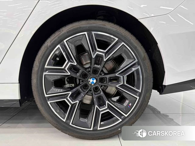BMW 5 series id 4257544 из Китая 21