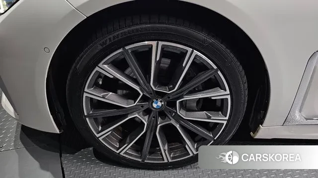 BMW 7 Series (G11) id 3022454 из Кореи 15