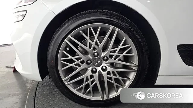 Genesis The New G70 id 3634806 из Кореи 15