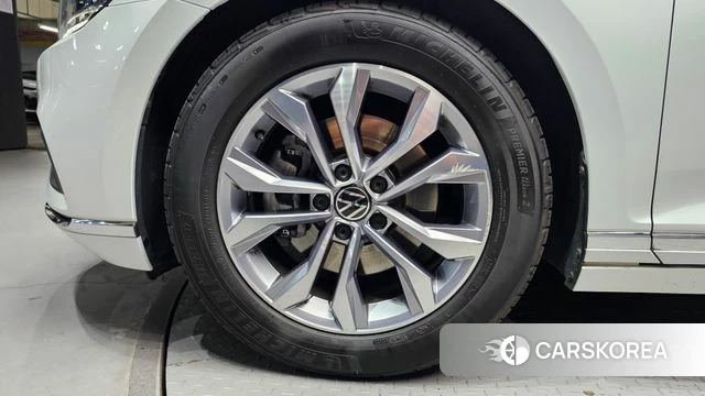 Volkswagen Passat GT (B8) id 4494989 из Кореи 25