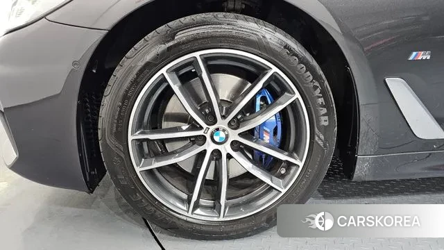 BMW 5 Series (G60) id 3639171 из Кореи 15