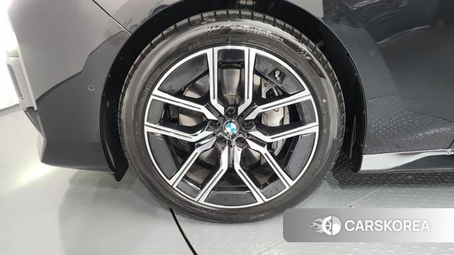 BMW 7 Series (G70) id 4427090 из Кореи 35