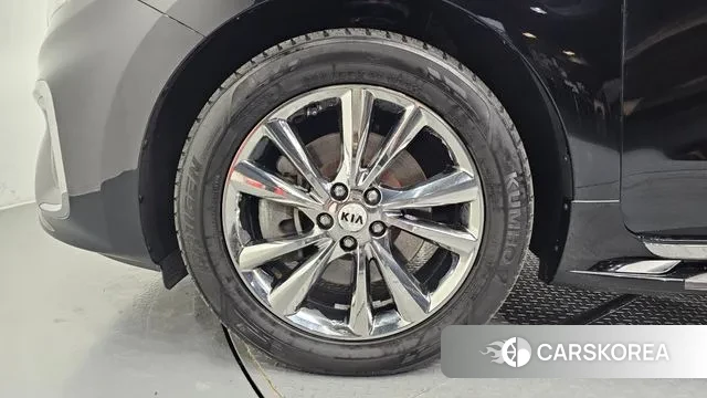 Kia The New Carnival id 3459941 из Кореи 15