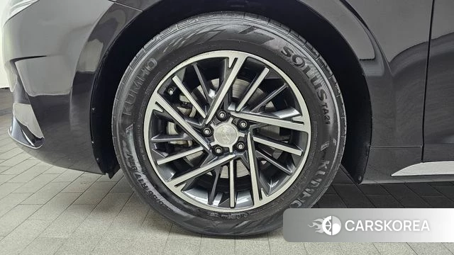 Hyundai The New Grandeur IG id 4464487 из Кореи 26