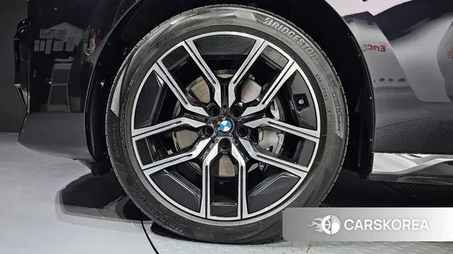 BMW 7 Series (G70) id 3341267 из Кореи 15