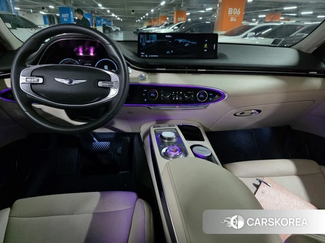 Genesis GV70 2023 Белый из Кореи, фото 5