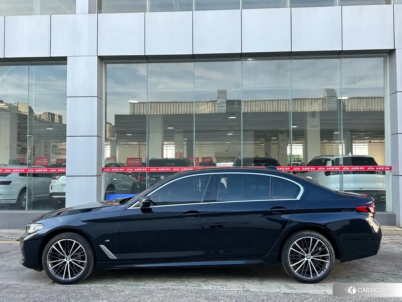 BMW 5 series 2021 Черный из Китая, фото 5