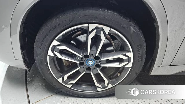 BMW iX1 (U11) id 4560404 из Кореи 30