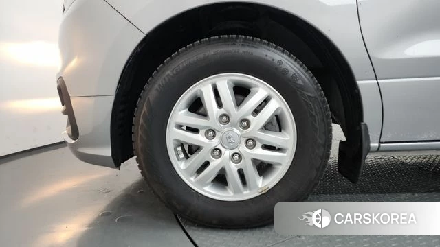 Hyundai The New Grand Starex id 4225453 из Кореи 28