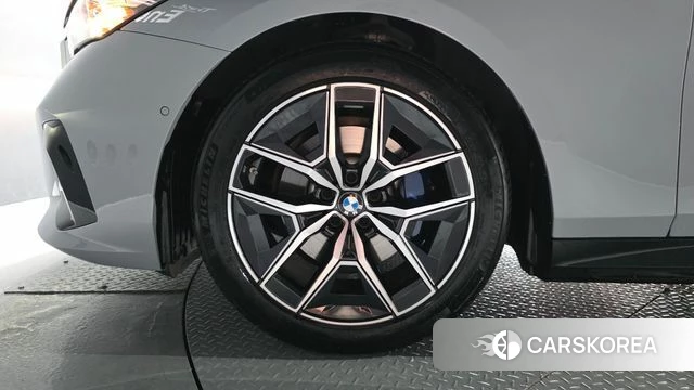 BMW 5 Series (G60) id 4488240 из Кореи 36