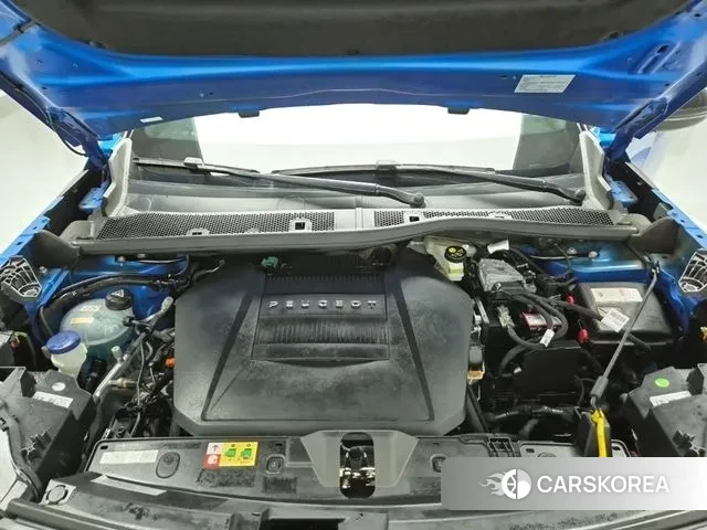 Peugeot e-2008 second generation id 3339123 из Кореи 14