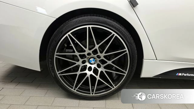 BMW 3 Series (F30) id 4318358 из Кореи 26