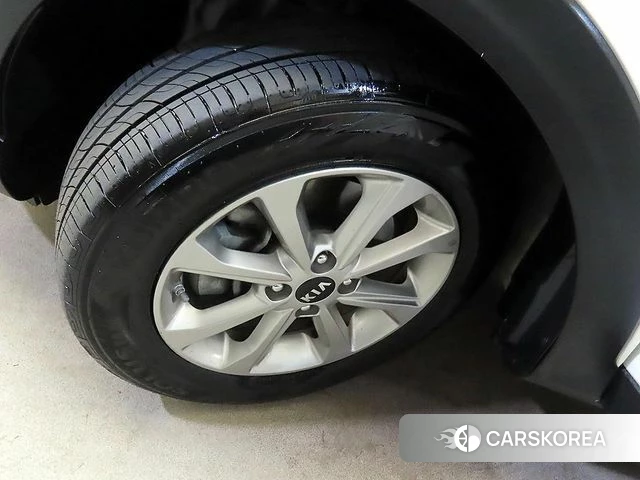 Kia Stonic id 4417132 из Кореи 11