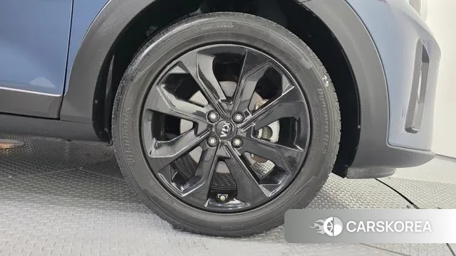 Kia Stonic id 3651676 из Кореи 15