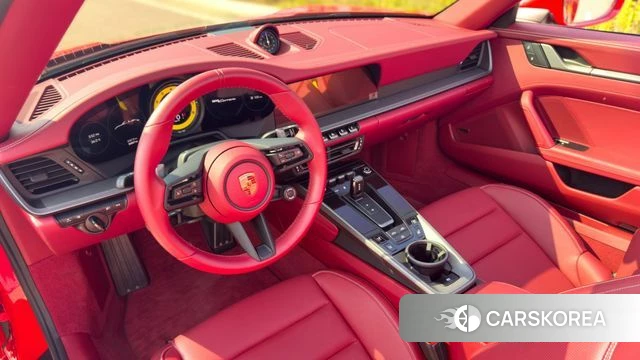 Porsche 911(992) id 4656082 из Кореи 15