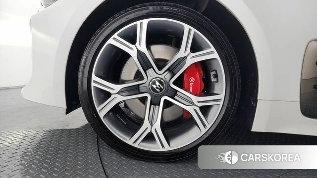 Kia Stinger id 4019952 из Кореи 15