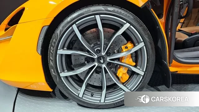 McLaren Artura id 3393993 из Кореи 15