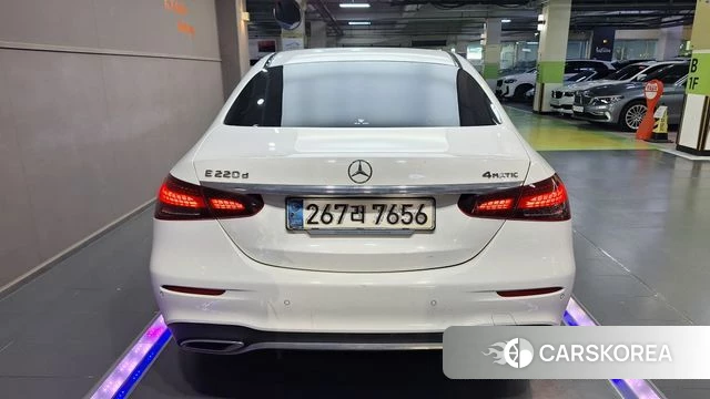 Mercedes-Benz E-Class W213 id 4692953 из Кореи 15