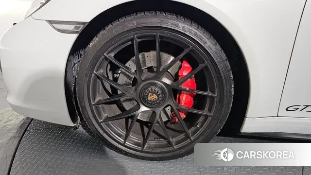 Porsche 911 id 3631646 из Кореи 15