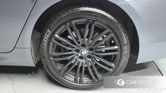 BMW 5 Series (G30) id 3834659 из Кореи 15