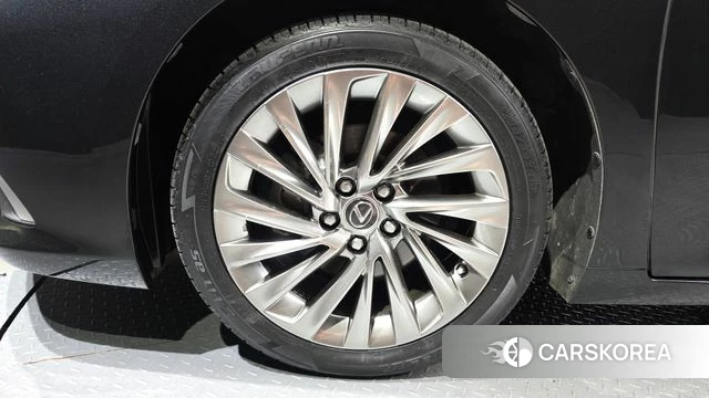 Lexus ES300h 7th generation id 4720198 из Кореи 31