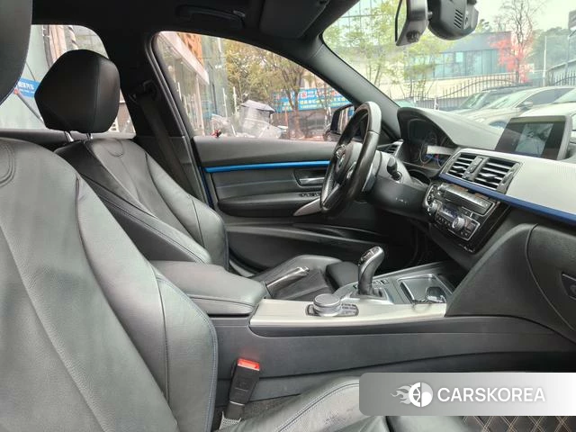 BMW 3 series 2018 Синий из Китая, фото 5