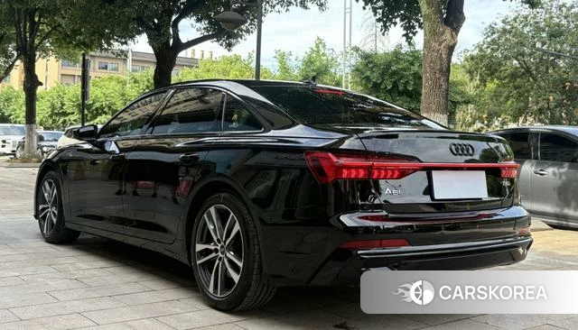 Audi A6L id 4348311 из Китая 7