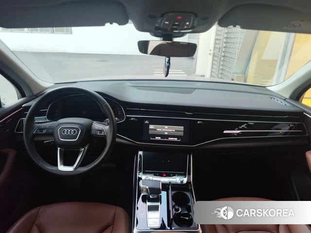 Audi Q7 2024 Черный из Китая, фото 5