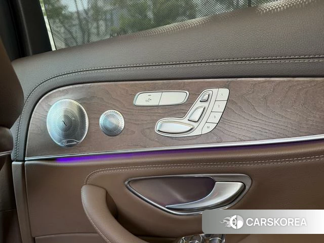 Mercedes-Benz E-class id 4211702 из Китая 13